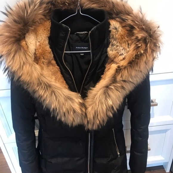 Women's Mackage Winter Coat. Black. Small/XS - Picture 4 of 11